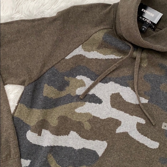 Express Men’s Sweater - Picture 4 of 5